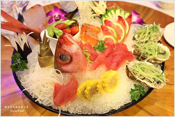 ★食★台北。市府站→【大灣碼頭熱炒生猛海鮮】海鮮創意快炒、聚會超澎派❤松隆店 @靜兒貪吃遊玩愛分享 ★食★台北。市府站→【大灣碼頭熱炒生猛海鮮】海鮮創意快炒、聚會超澎派❤松隆店 @靜兒貪吃遊玩愛分享