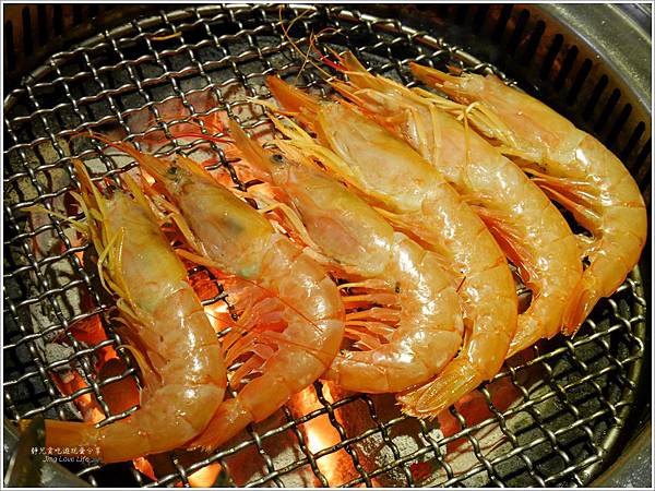 ★食★台北。市政府站→【好客音樂無煙炭火燒烤】泰國蝦、鮮蚵、螃蟹海鮮吃到飽及現場Live演唱 @靜兒貪吃遊玩愛分享 ★食★台北。市政府站→【好客音樂無煙炭火燒烤】泰國蝦、鮮蚵、螃蟹海鮮吃到飽及現場Live演唱 @靜兒貪吃遊玩愛分享