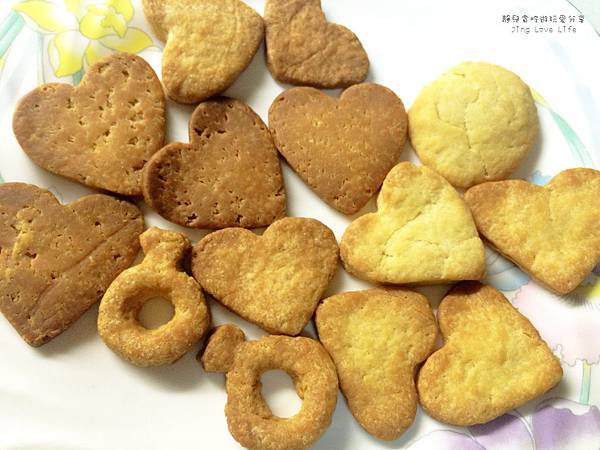 ♡Wedding♡婚紗照道具DIY之四❤不專業之親手製作專屬的糖霜餅乾 @靜兒貪吃遊玩愛分享 ♡Wedding♡婚紗照道具DIY之四❤不專業之親手製作專屬的糖霜餅乾 @靜兒貪吃遊玩愛分享