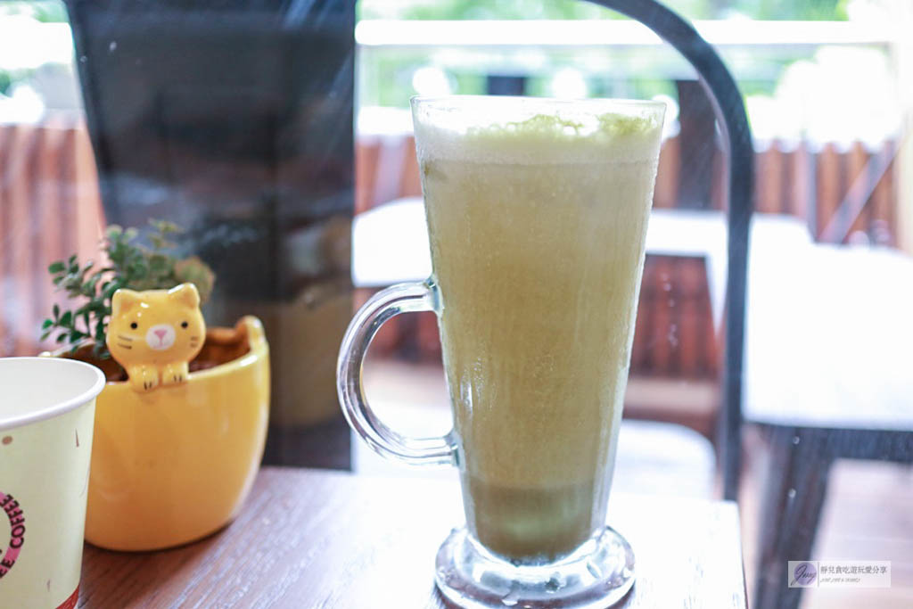 台中西區美食-Minou Cafè 咪奴咖啡-超萌的貓咪立體拉花與貓咪們的親密接觸療癒煩悶的心情/貓咪寵物餐廳 @靜兒貪吃遊玩愛分享 台中西區美食-Minou Cafè 咪奴咖啡-超萌的貓咪立體拉花與貓咪們的親密接觸療癒煩悶的心情/貓咪寵物餐廳 @靜兒貪吃遊玩愛分享