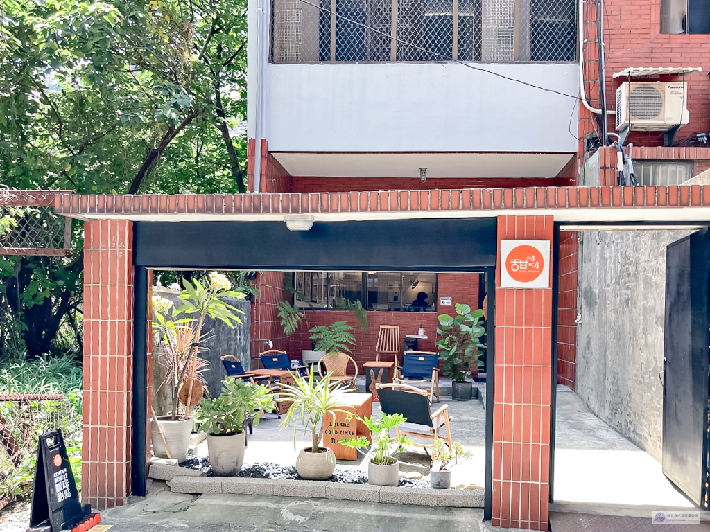 桃園中壢美食-甜•啵啵-香港夫妻開的咖啡廳|獨家手工迷你牛油蛋糕|溫馨舒適的小店 @靜兒貪吃遊玩愛分享 桃園中壢美食-甜•啵啵-香港夫妻開的咖啡廳|獨家手工迷你牛油蛋糕|溫馨舒適的小店 @靜兒貪吃遊玩愛分享