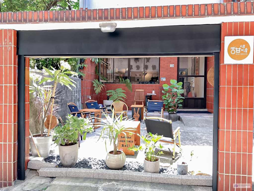 桃園中壢美食-甜&bull;啵啵-香港夫妻開的咖啡廳|獨家手工迷你牛油蛋糕|溫馨舒適的小店 @靜兒貪吃遊玩愛分享