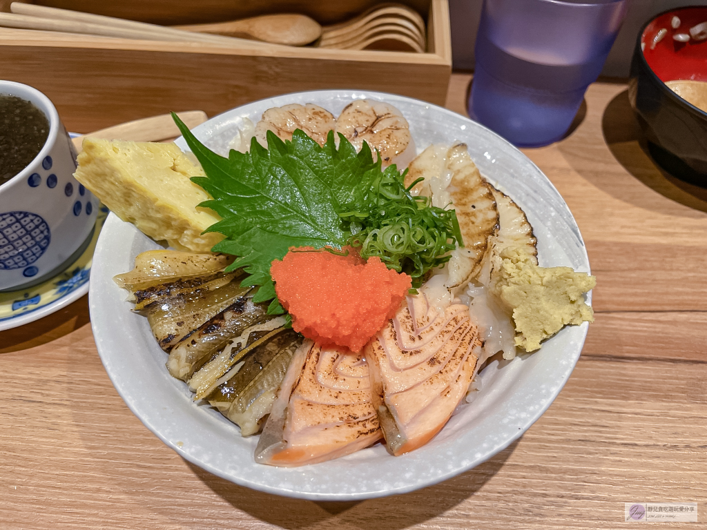 桃園中壢美食-墨sumi。海鮮丼ぶり-隱藏巷弄中的超低調日式海鮮丼飯專賣店 @靜兒貪吃遊玩愛分享 桃園中壢美食-墨sumi。海鮮丼ぶり-隱藏巷弄中的超低調日式海鮮丼飯專賣店 @靜兒貪吃遊玩愛分享