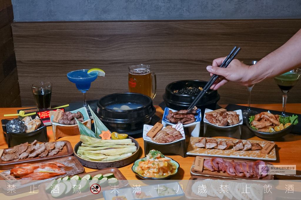 桃園美食-川御燒肉專門店-職人炭烤聚餐首選!新推出無菜單料理$399調酒無限暢飲/寵物友善餐廳 @靜兒貪吃遊玩愛分享 桃園美食-川御燒肉專門店-職人炭烤聚餐首選!新推出無菜單料理$399調酒無限暢飲/寵物友善餐廳 @靜兒貪吃遊玩愛分享