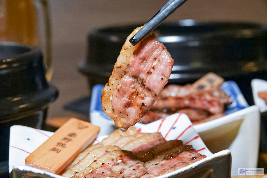 桃園美食-川御燒肉專門店-職人炭烤聚餐首選!新推出無菜單料理$399調酒無限暢飲/寵物友善餐廳 @靜兒貪吃遊玩愛分享 桃園美食-川御燒肉專門店-職人炭烤聚餐首選!新推出無菜單料理$399調酒無限暢飲/寵物友善餐廳 @靜兒貪吃遊玩愛分享