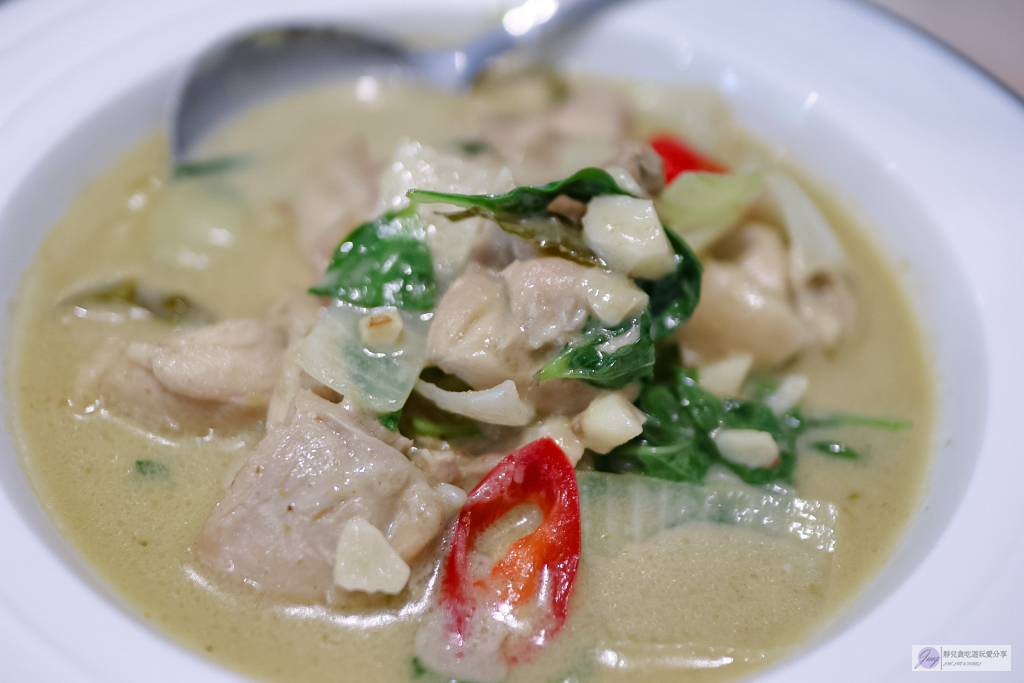 桃園美食-Thai Wonderful 泰美好-充滿文青感的平價泰式料理/每日限量烤松阪豬 @靜兒貪吃遊玩愛分享