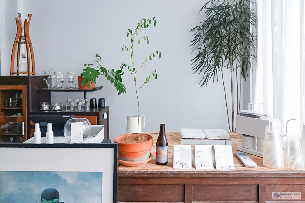 宜蘭頭城美食-Escapism.cafe-一週只開三天!隱藏在花店裡的韓系咖啡廳 @靜兒貪吃遊玩愛分享 宜蘭頭城美食-Escapism.cafe-一週只開三天!隱藏在花店裡的韓系咖啡廳 @靜兒貪吃遊玩愛分享