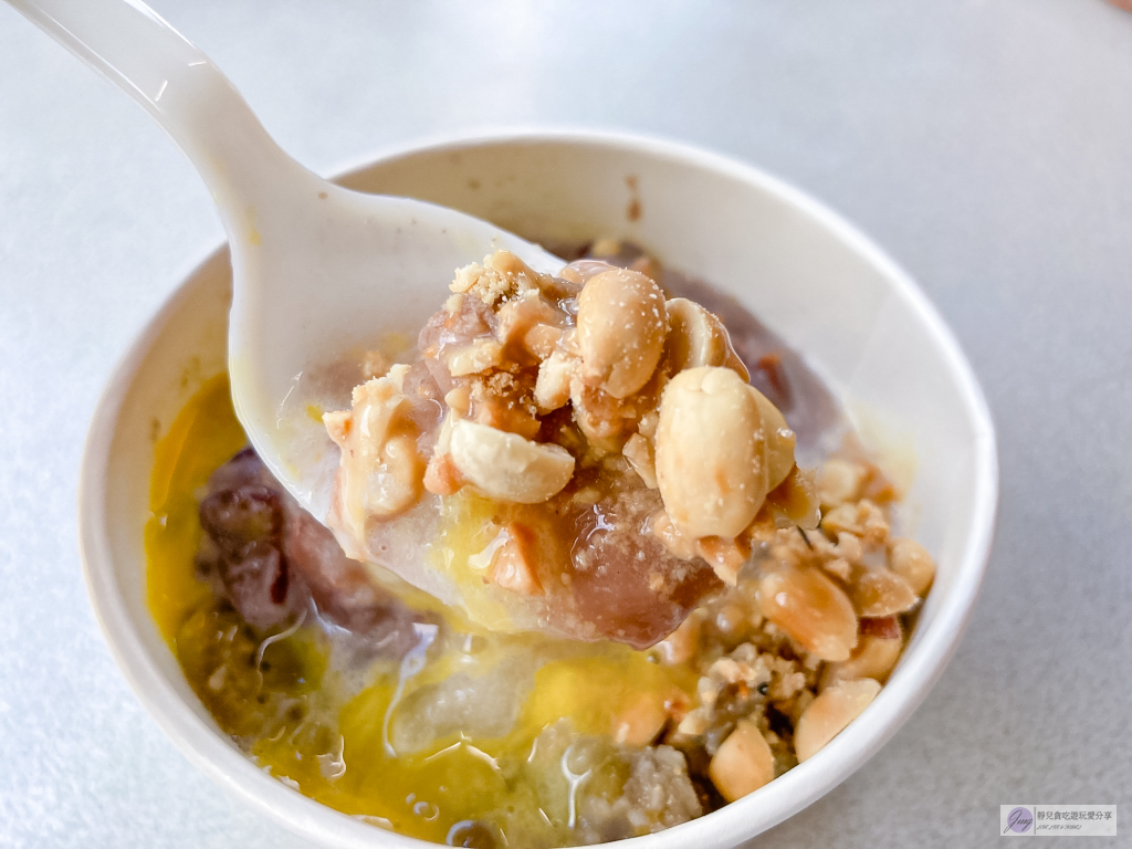 宜蘭南澳美食-建華冰店-台9線上近70年的老字號冰店,必點招牌傳到冰加生雞蛋 @靜兒貪吃遊玩愛分享 宜蘭南澳美食-建華冰店-台9線上近70年的老字號冰店,必點招牌傳到冰加生雞蛋 @靜兒貪吃遊玩愛分享