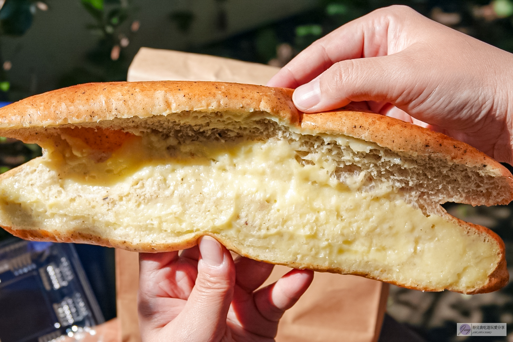 桃園龍潭美食-農場麵包Farm Bread-復古老宅裡的老麵麵包,多達40種以上口味,海鹽捲、貝果、生吐司銷售常勝軍 @靜兒貪吃遊玩愛分享 桃園龍潭美食-農場麵包Farm Bread-復古老宅裡的老麵麵包,多達40種以上口味,海鹽捲、貝果、生吐司銷售常勝軍 @靜兒貪吃遊玩愛分享