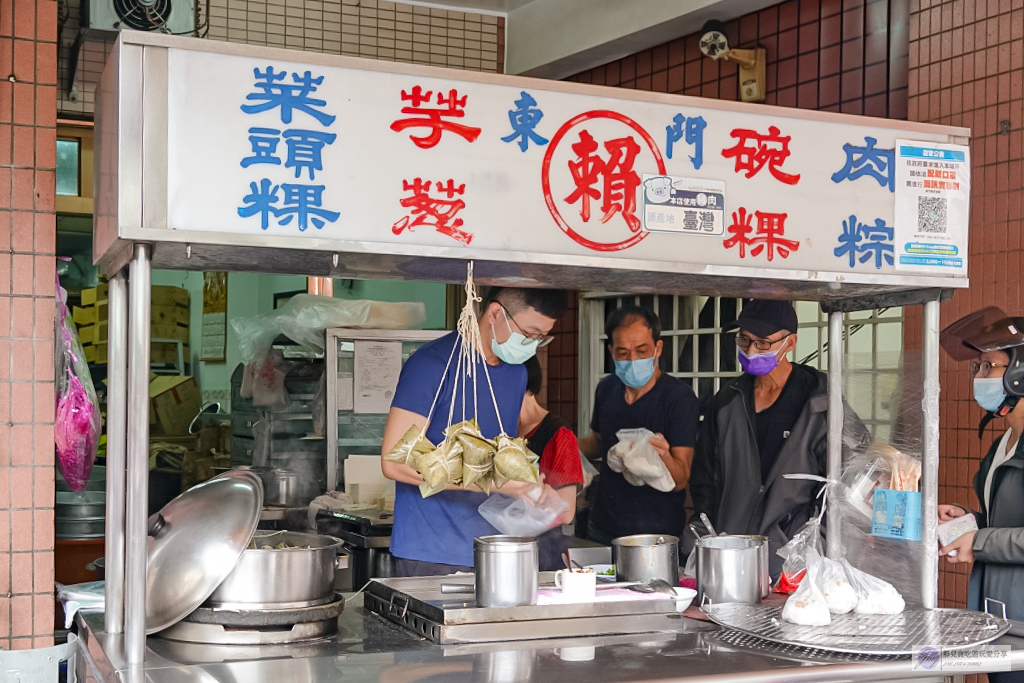 彰化員林美食-東門賴家碗粿-超過60年老字號!在地古早味排隊銅板小吃,芋蔥超大顆才25元 @靜兒貪吃遊玩愛分享 彰化員林美食-東門賴家碗粿-超過60年老字號!在地古早味排隊銅板小吃,芋蔥超大顆才25元 @靜兒貪吃遊玩愛分享