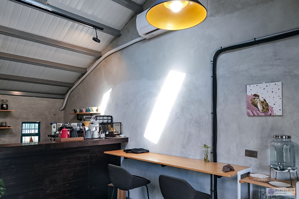 宜蘭頭城美食-小溪邊咖啡 Café Le Ruisseau-隱藏在郊區!背山面溪超Chill,老宅改造復古文青咖啡廳/寵物友善 @靜兒貪吃遊玩愛分享 宜蘭頭城美食-小溪邊咖啡 Café Le Ruisseau-隱藏在郊區!背山面溪超Chill,老宅改造復古文青咖啡廳/寵物友善 @靜兒貪吃遊玩愛分享
