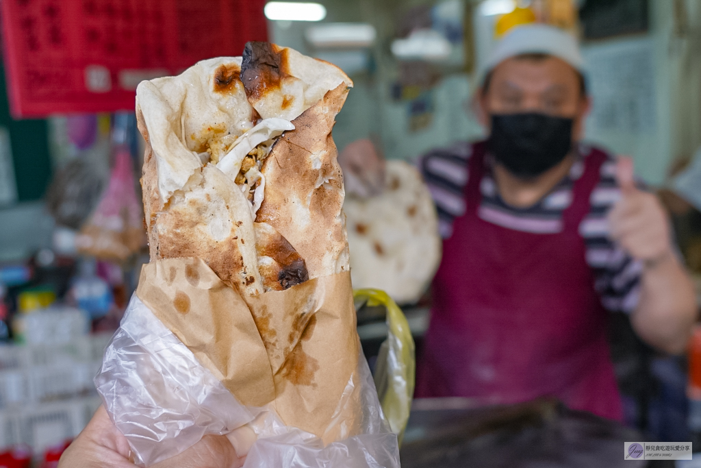 桃園平鎮美食-清真園雲南回民異國小吃-隱藏在忠貞市場裡超人氣的烤饢餅 @靜兒貪吃遊玩愛分享 桃園平鎮美食-清真園雲南回民異國小吃-隱藏在忠貞市場裡超人氣的烤饢餅 @靜兒貪吃遊玩愛分享
