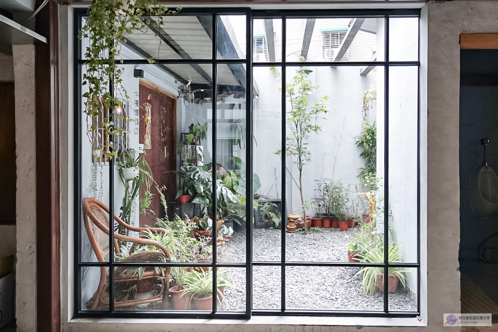 新北板橋美食-微間素生 Mi-Kan Studio-隱藏在小巷內!!紅磚老厝透光天井文青咖啡廳 @靜兒貪吃遊玩愛分享 新北板橋美食-微間素生 Mi-Kan Studio-隱藏在小巷內!!紅磚老厝透光天井文青咖啡廳 @靜兒貪吃遊玩愛分享
