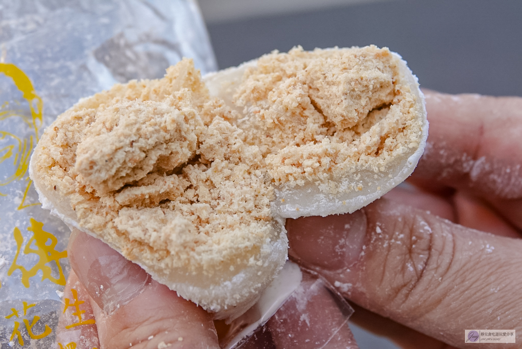 花蓮美食-阿傳師手工麻糬-在地50年老店！！隱藏民宅中的排隊手工麻糬，一顆最低15元 @靜兒貪吃遊玩愛分享