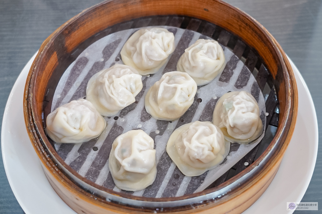 台東美食-鄰家蒸餃-在地經營26年!!號稱台東版鼎泰豐,皮薄餡多現點現蒸的鮮肉蒸餃 @靜兒貪吃遊玩愛分享 台東美食-鄰家蒸餃-在地經營26年!!號稱台東版鼎泰豐,皮薄餡多現點現蒸的鮮肉蒸餃 @靜兒貪吃遊玩愛分享