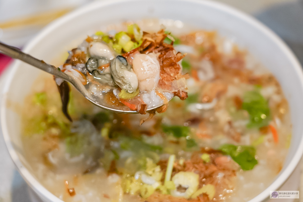 苗栗後龍美食-阿水飯店-老字號超夯海鮮快炒!不提供訂位平日午餐依舊客滿,每樣都無雷 @靜兒貪吃遊玩愛分享 苗栗後龍美食-阿水飯店-老字號超夯海鮮快炒!不提供訂位平日午餐依舊客滿,每樣都無雷 @靜兒貪吃遊玩愛分享
