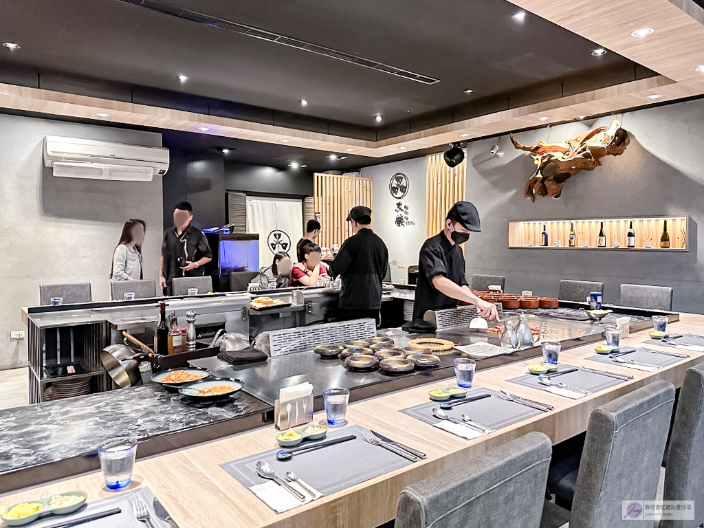 桃園中壢美食-三鉄鐵板燒-預約制!高CP值無菜單料理,880元海大蝦和牛排雙主餐皆在水準之上 @靜兒貪吃遊玩愛分享 桃園中壢美食-三鉄鐵板燒-預約制!高CP值無菜單料理,880元海大蝦和牛排雙主餐皆在水準之上 @靜兒貪吃遊玩愛分享