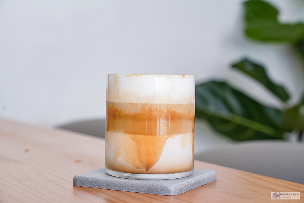 桃園平鎮美食-&Sigma; COFFEE ROASTERS-低調質感不限時的自家烘焙咖啡廳/鄰近1895乙未保台紀念公園 @靜兒貪吃遊玩愛分享