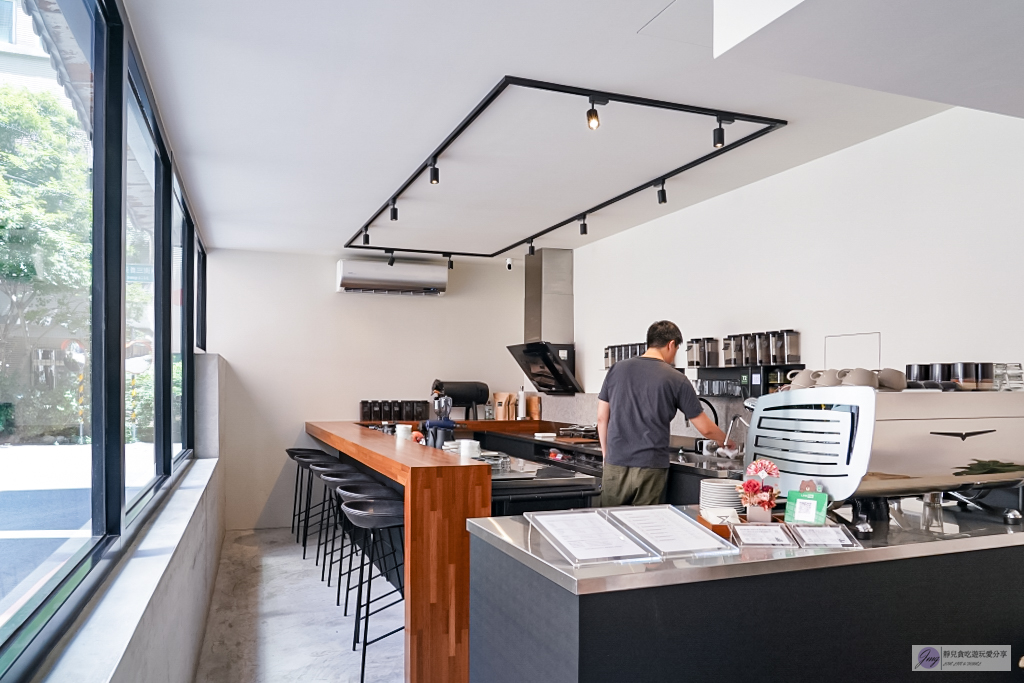 桃園平鎮美食-&Sigma; COFFEE ROASTERS-低調質感不限時的自家烘焙咖啡廳/鄰近1895乙未保台紀念公園 @靜兒貪吃遊玩愛分享