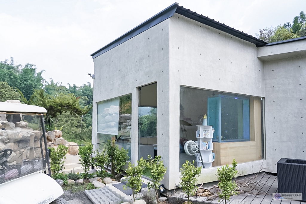 南投住宿-葉子祕境森林系Villa-隱藏在森林秘境裡!佔地1.2萬坪奢華懶人偽露營,一泊二食、兒童戲水池、浪漫星空夜景/鄰近桃米生態村 @靜兒貪吃遊玩愛分享 南投住宿-葉子祕境森林系Villa-隱藏在森林秘境裡!佔地1.2萬坪奢華懶人偽露營,一泊二食、兒童戲水池、浪漫星空夜景/鄰近桃米生態村 @靜兒貪吃遊玩愛分享