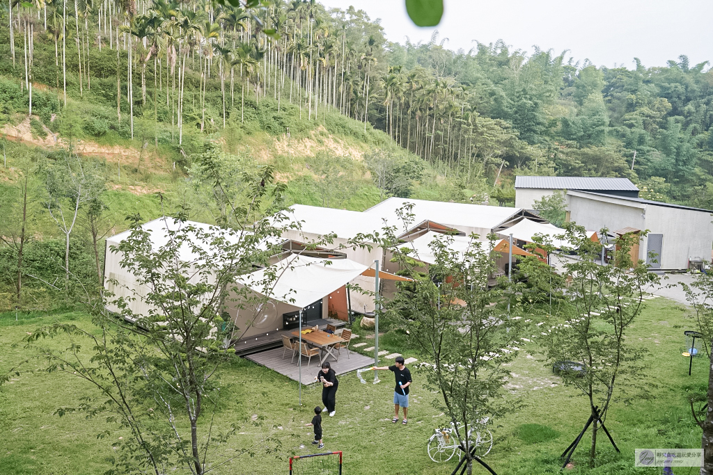 南投住宿-葉子祕境森林系Villa-隱藏在森林秘境裡!佔地1.2萬坪奢華懶人偽露營,一泊二食、兒童戲水池、浪漫星空夜景/鄰近桃米生態村 @靜兒貪吃遊玩愛分享 南投住宿-葉子祕境森林系Villa-隱藏在森林秘境裡!佔地1.2萬坪奢華懶人偽露營,一泊二食、兒童戲水池、浪漫星空夜景/鄰近桃米生態村 @靜兒貪吃遊玩愛分享
