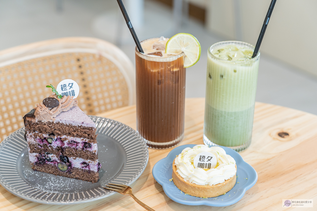桃園大園美食-橙夕咖啡Afterglow cafe-隱藏在漁港內!韓系溫暖風格,海景第一排的絕美景色,飛機迷賞機聖地/鄰近竹圍漁港 @靜兒貪吃遊玩愛分享 桃園大園美食-橙夕咖啡Afterglow cafe-隱藏在漁港內!韓系溫暖風格,海景第一排的絕美景色,飛機迷賞機聖地/鄰近竹圍漁港 @靜兒貪吃遊玩愛分享