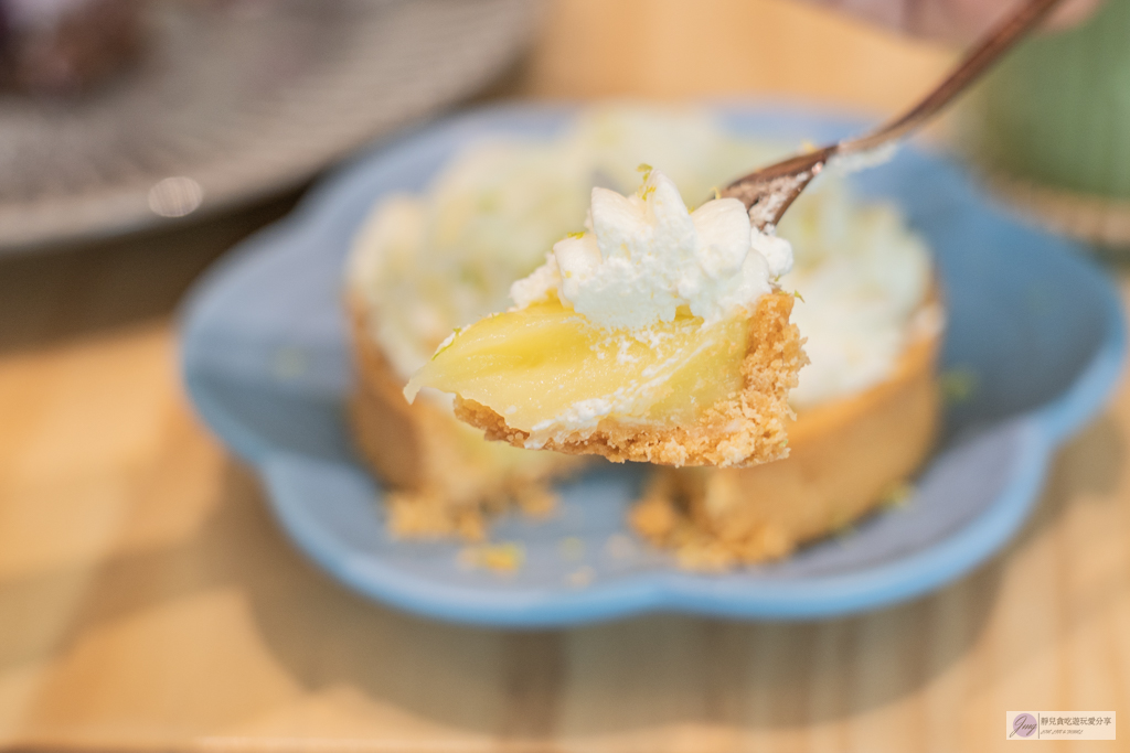 桃園大園美食-橙夕咖啡Afterglow cafe-隱藏在漁港內!韓系溫暖風格,海景第一排的絕美景色,飛機迷賞機聖地/鄰近竹圍漁港 @靜兒貪吃遊玩愛分享 桃園大園美食-橙夕咖啡Afterglow cafe-隱藏在漁港內!韓系溫暖風格,海景第一排的絕美景色,飛機迷賞機聖地/鄰近竹圍漁港 @靜兒貪吃遊玩愛分享