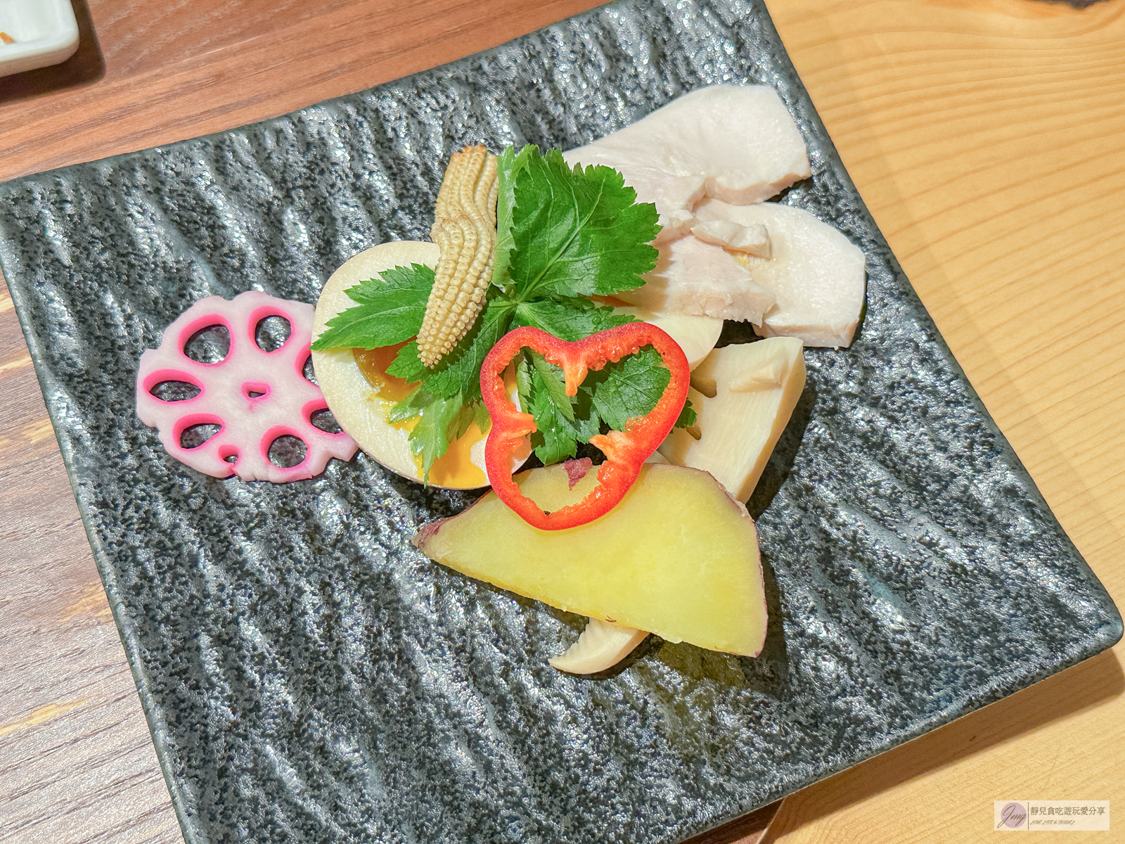 日本東京美食-銀座篝本店-隱藏在小巷裡!米其林推薦排隊人氣拉麵,濃郁松露雞白湯底超美味/鄰近銀座地鐵 @靜兒貪吃遊玩愛分享 日本東京美食-銀座篝本店-隱藏在小巷裡!米其林推薦排隊人氣拉麵,濃郁松露雞白湯底超美味/鄰近銀座地鐵 @靜兒貪吃遊玩愛分享