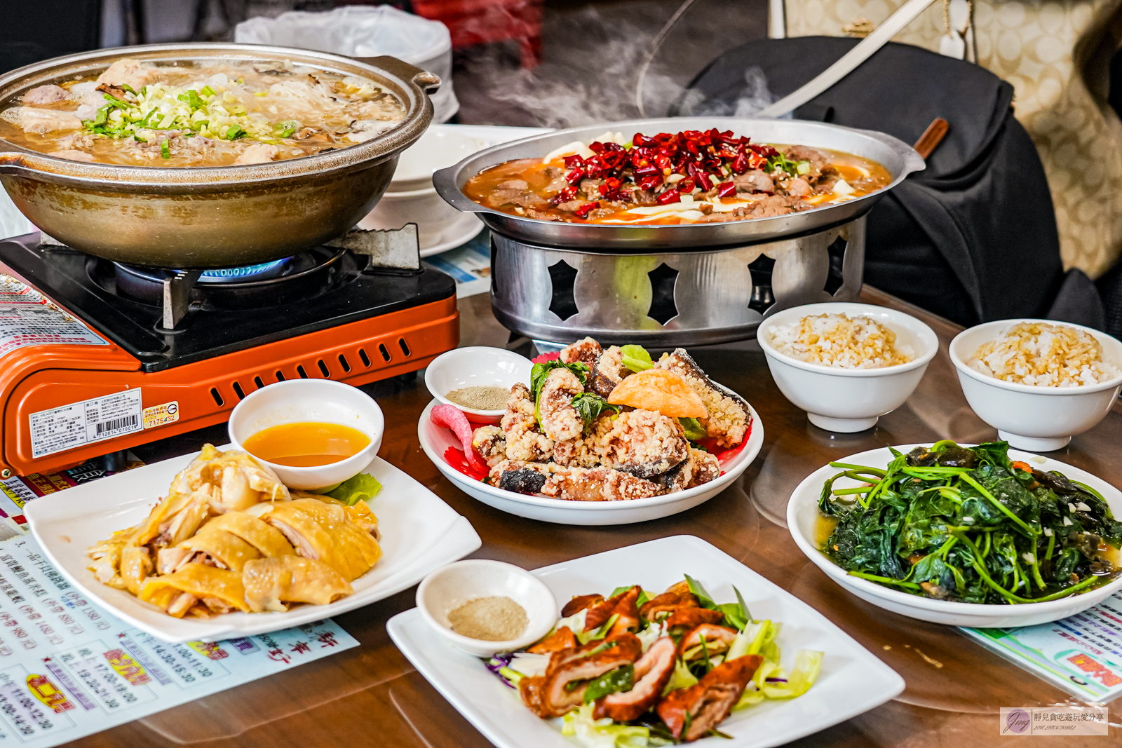 桃園美食-三街海鮮屋-免費鵝油拌飯吃到飽!在地老饕推薦的平價熱炒合菜店,芋香米粉鍋料超多/鄰近桃園愛買 @靜兒貪吃遊玩愛分享 桃園美食-三街海鮮屋-免費鵝油拌飯吃到飽!在地老饕推薦的平價熱炒合菜店,芋香米粉鍋料超多/鄰近桃園愛買 @靜兒貪吃遊玩愛分享