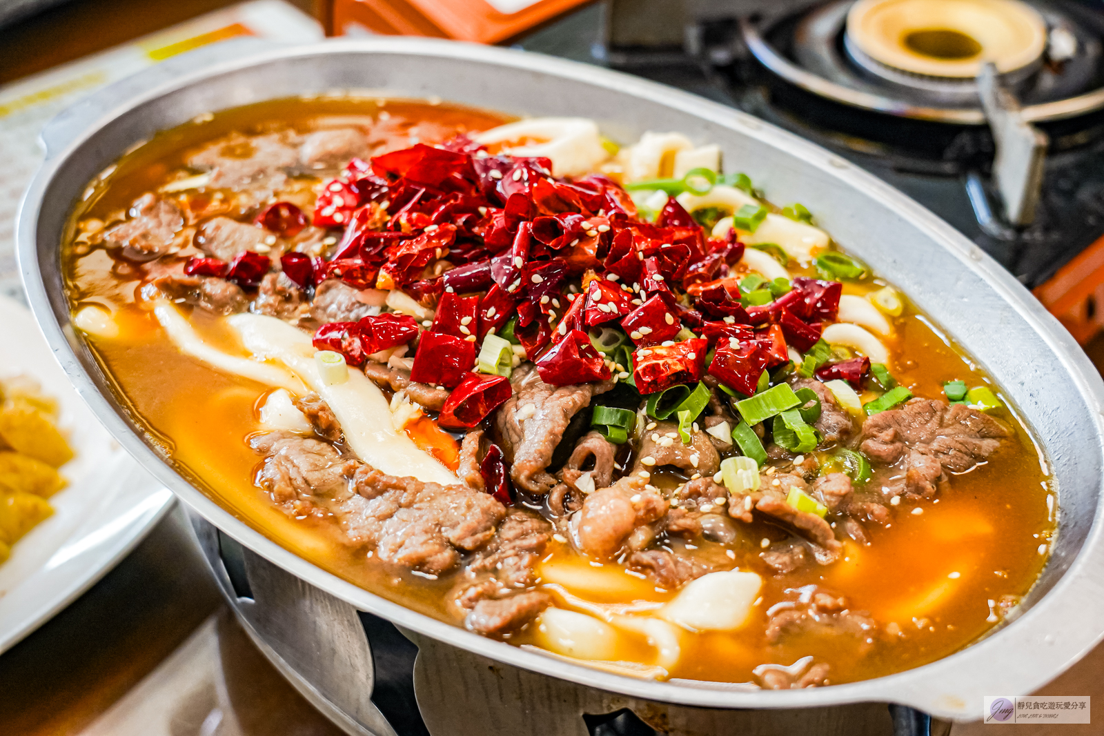 桃園美食-三街海鮮屋-免費鵝油拌飯吃到飽!在地老饕推薦的平價熱炒合菜店,芋香米粉鍋料超多/鄰近桃園愛買 @靜兒貪吃遊玩愛分享 桃園美食-三街海鮮屋-免費鵝油拌飯吃到飽!在地老饕推薦的平價熱炒合菜店,芋香米粉鍋料超多/鄰近桃園愛買 @靜兒貪吃遊玩愛分享