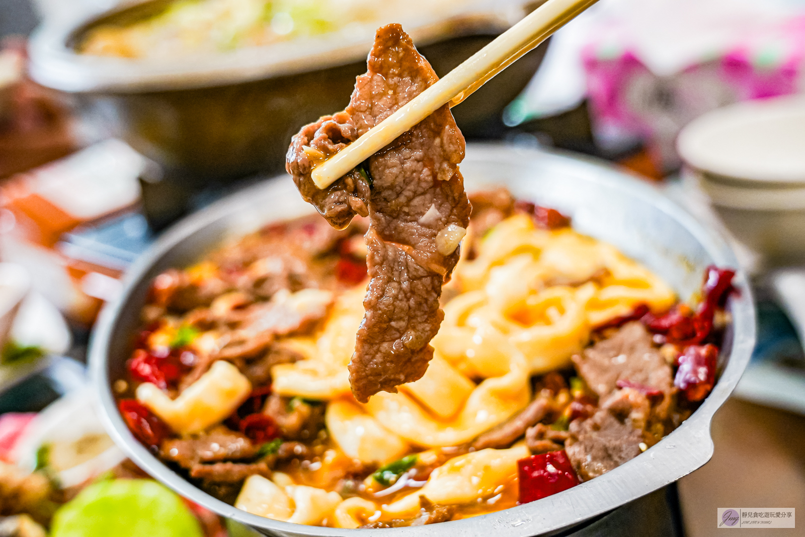 桃園美食-三街海鮮屋-免費鵝油拌飯吃到飽!在地老饕推薦的平價熱炒合菜店,芋香米粉鍋料超多/鄰近桃園愛買 @靜兒貪吃遊玩愛分享 桃園美食-三街海鮮屋-免費鵝油拌飯吃到飽!在地老饕推薦的平價熱炒合菜店,芋香米粉鍋料超多/鄰近桃園愛買 @靜兒貪吃遊玩愛分享