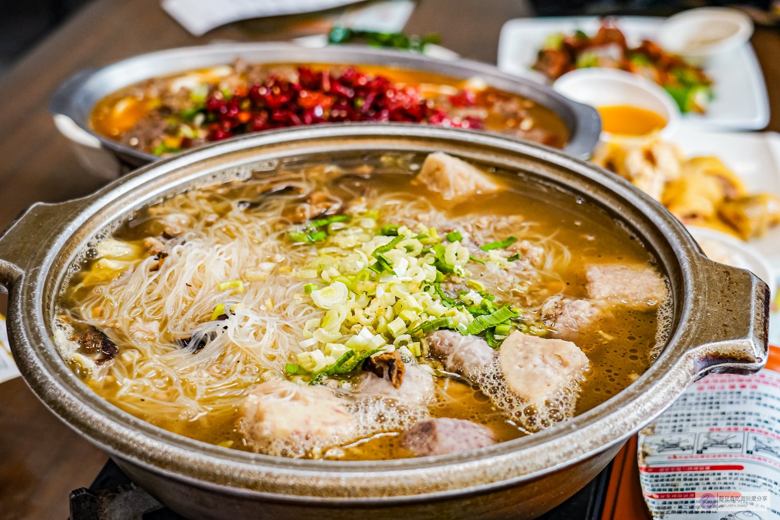 桃園美食-三街海鮮屋-免費鵝油拌飯吃到飽!在地老饕推薦的平價熱炒合菜店,芋香米粉鍋料超多/鄰近桃園愛買 @靜兒貪吃遊玩愛分享 桃園美食-三街海鮮屋-免費鵝油拌飯吃到飽!在地老饕推薦的平價熱炒合菜店,芋香米粉鍋料超多/鄰近桃園愛買 @靜兒貪吃遊玩愛分享