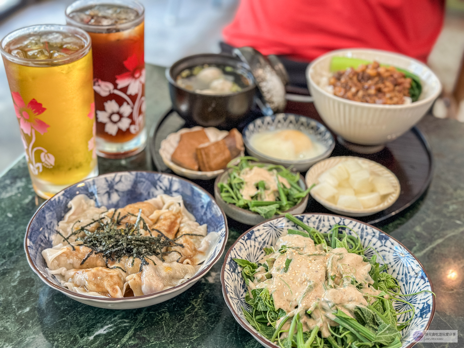 成康飲食店-隱藏巷弄內!50年老屋改造,在地人氣文青麵食店,剝皮辣椒炒手超推 @靜兒貪吃遊玩愛分享 成康飲食店-隱藏巷弄內!50年老屋改造,在地人氣文青麵食店,剝皮辣椒炒手超推 @靜兒貪吃遊玩愛分享