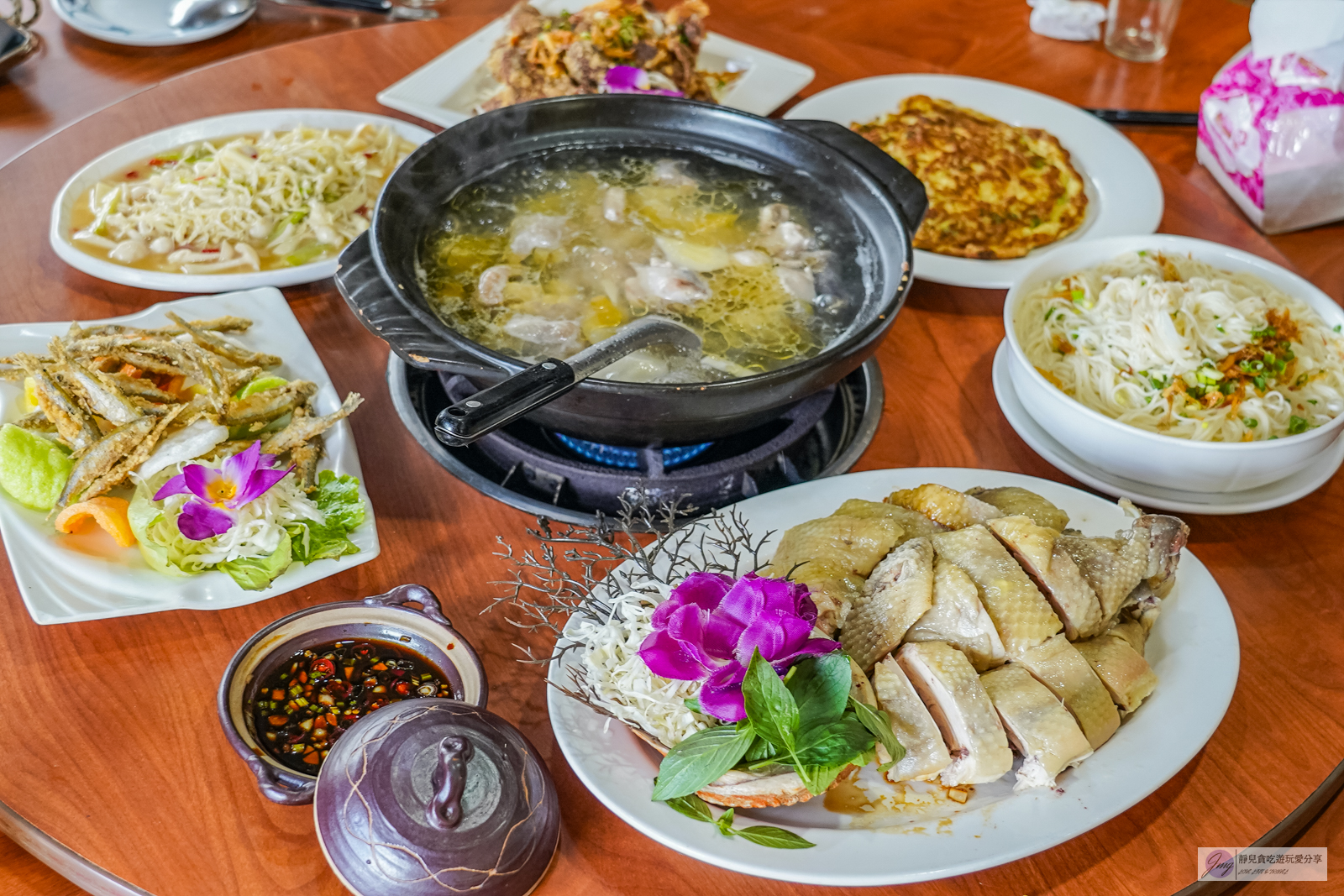 桃園龜山美食-逗陣來土雞城-藏身深山鐵皮屋!採預約制,自家養殖土雞、種植山產野菜,平價又美味 @靜兒貪吃遊玩愛分享 桃園龜山美食-逗陣來土雞城-藏身深山鐵皮屋!採預約制,自家養殖土雞、種植山產野菜,平價又美味 @靜兒貪吃遊玩愛分享
