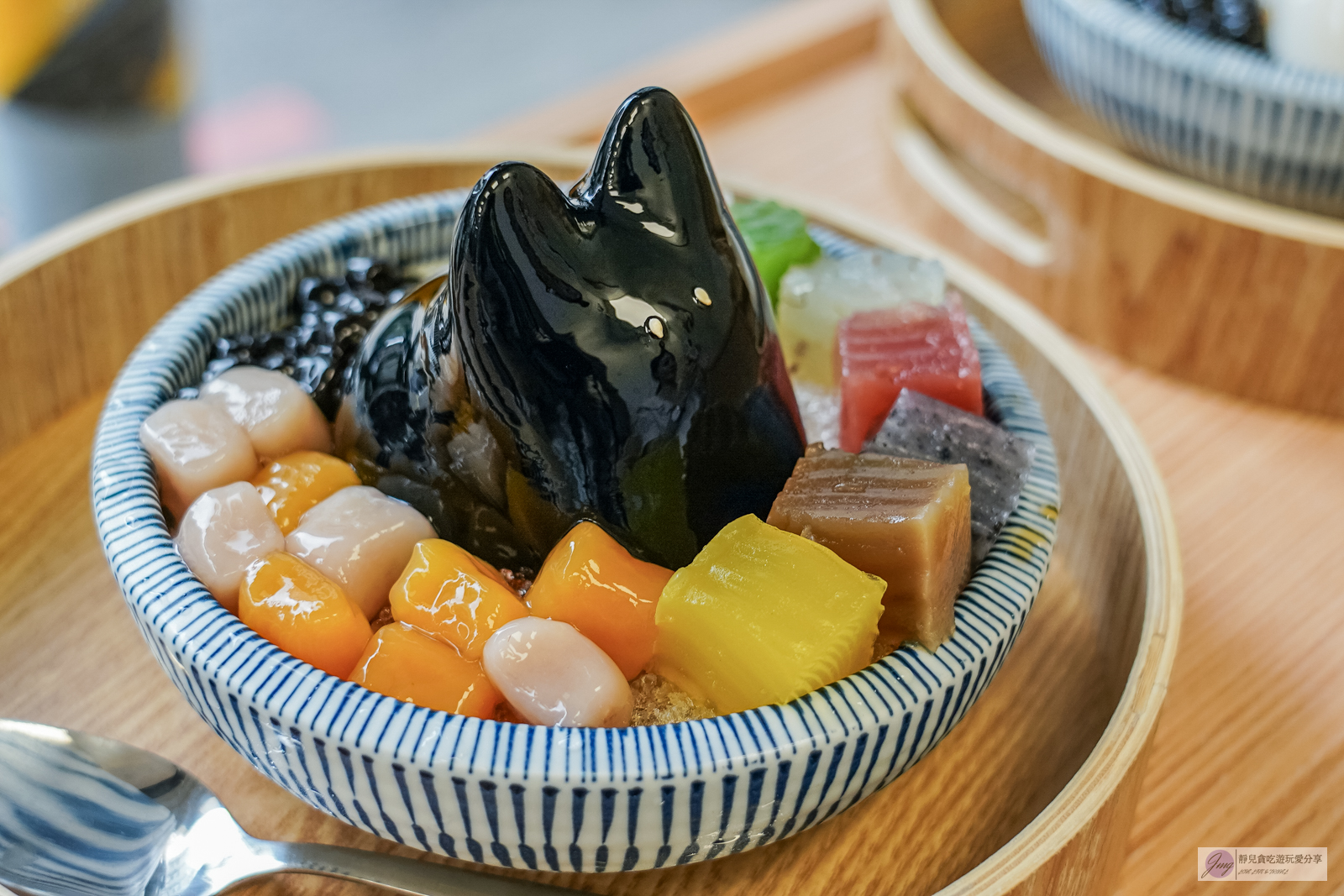 覓糖Mi Tang 桃園春日店-每日限量!超Cute的LOVE U兔,夢幻繽紛的七彩粉粿冰,配料豐富消暑 @靜兒貪吃遊玩愛分享 覓糖Mi Tang 桃園春日店-每日限量!超Cute的LOVE U兔,夢幻繽紛的七彩粉粿冰,配料豐富消暑 @靜兒貪吃遊玩愛分享