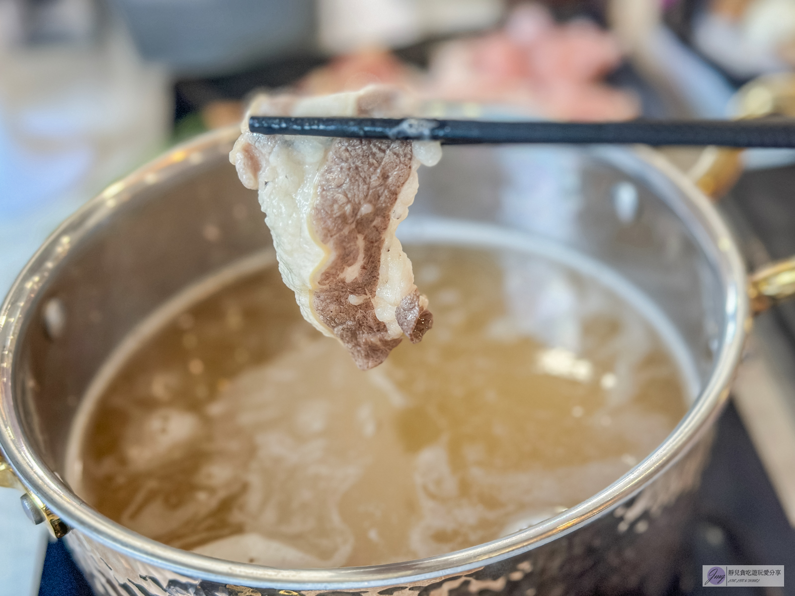 涮金鍋 和風涮涮鍋-真雞精熬煮濃醇鮮美湯頭,新鮮蔬菜、飲品、冰淇淋自助吧吃到飽 @靜兒貪吃遊玩愛分享 涮金鍋 和風涮涮鍋-真雞精熬煮濃醇鮮美湯頭,新鮮蔬菜、飲品、冰淇淋自助吧吃到飽 @靜兒貪吃遊玩愛分享