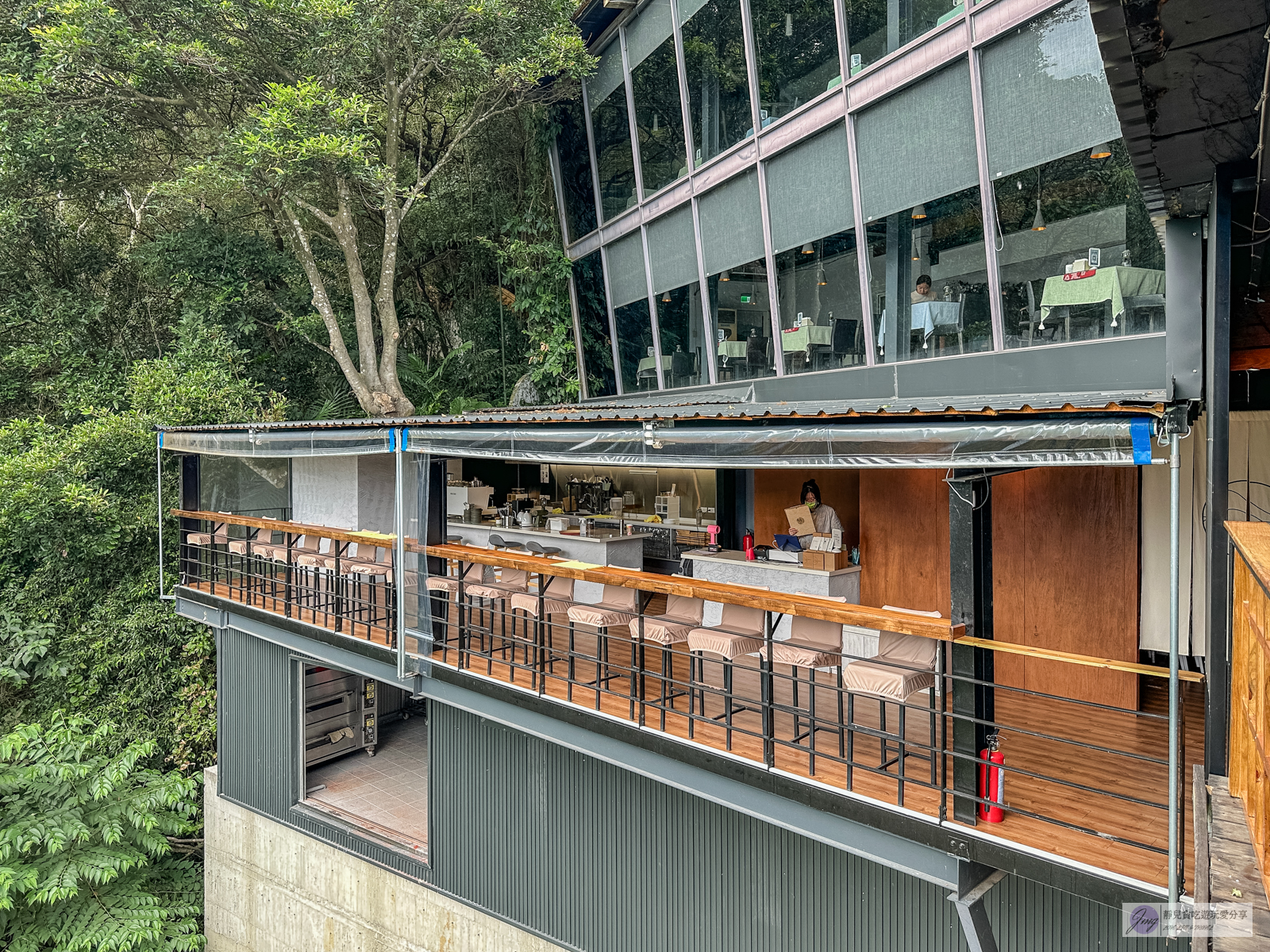 環湖咖啡好食 二館-預約制!一時段開放5組,270度絕美山湖美景,日式禪風座位裡吃拉麵 @靜兒貪吃遊玩愛分享 環湖咖啡好食 二館-預約制!一時段開放5組,270度絕美山湖美景,日式禪風座位裡吃拉麵 @靜兒貪吃遊玩愛分享