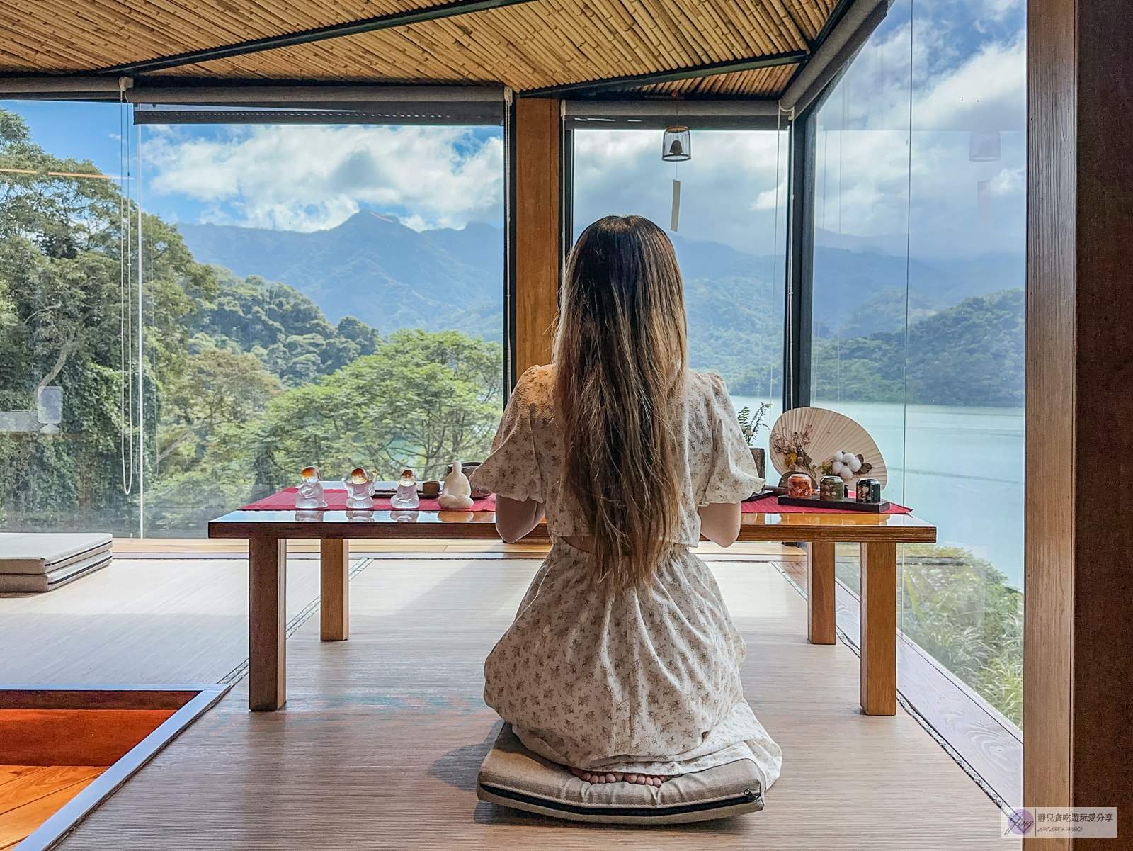 環湖咖啡好食 二館-預約制!一時段開放5組,270度絕美山湖美景,日式禪風座位裡吃拉麵 @靜兒貪吃遊玩愛分享 環湖咖啡好食 二館-預約制!一時段開放5組,270度絕美山湖美景,日式禪風座位裡吃拉麵 @靜兒貪吃遊玩愛分享