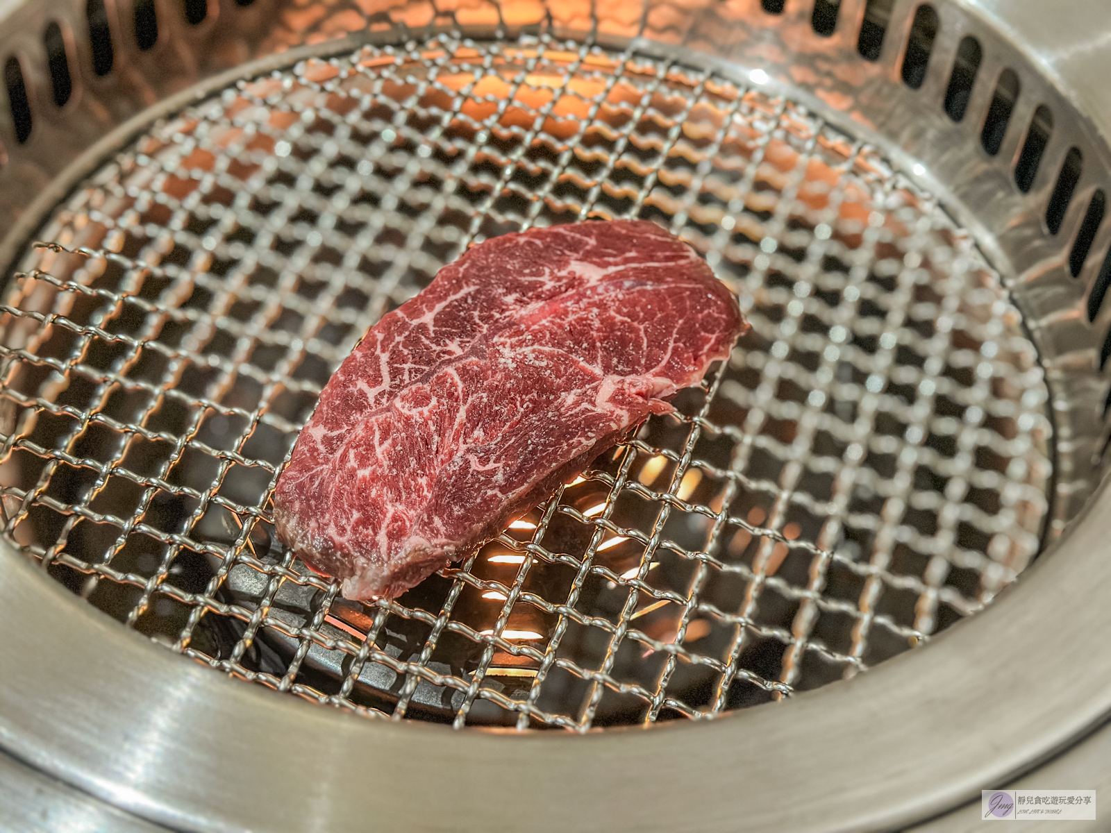 純水燒肉-免費松露醬無限吃!和牛界勞斯萊斯頂級日本A5和牛燒烤,一牛五吃,雙人套餐只要1980元/鄰近藝文特區 @靜兒貪吃遊玩愛分享 純水燒肉-免費松露醬無限吃!和牛界勞斯萊斯頂級日本A5和牛燒烤,一牛五吃,雙人套餐只要1980元/鄰近藝文特區 @靜兒貪吃遊玩愛分享