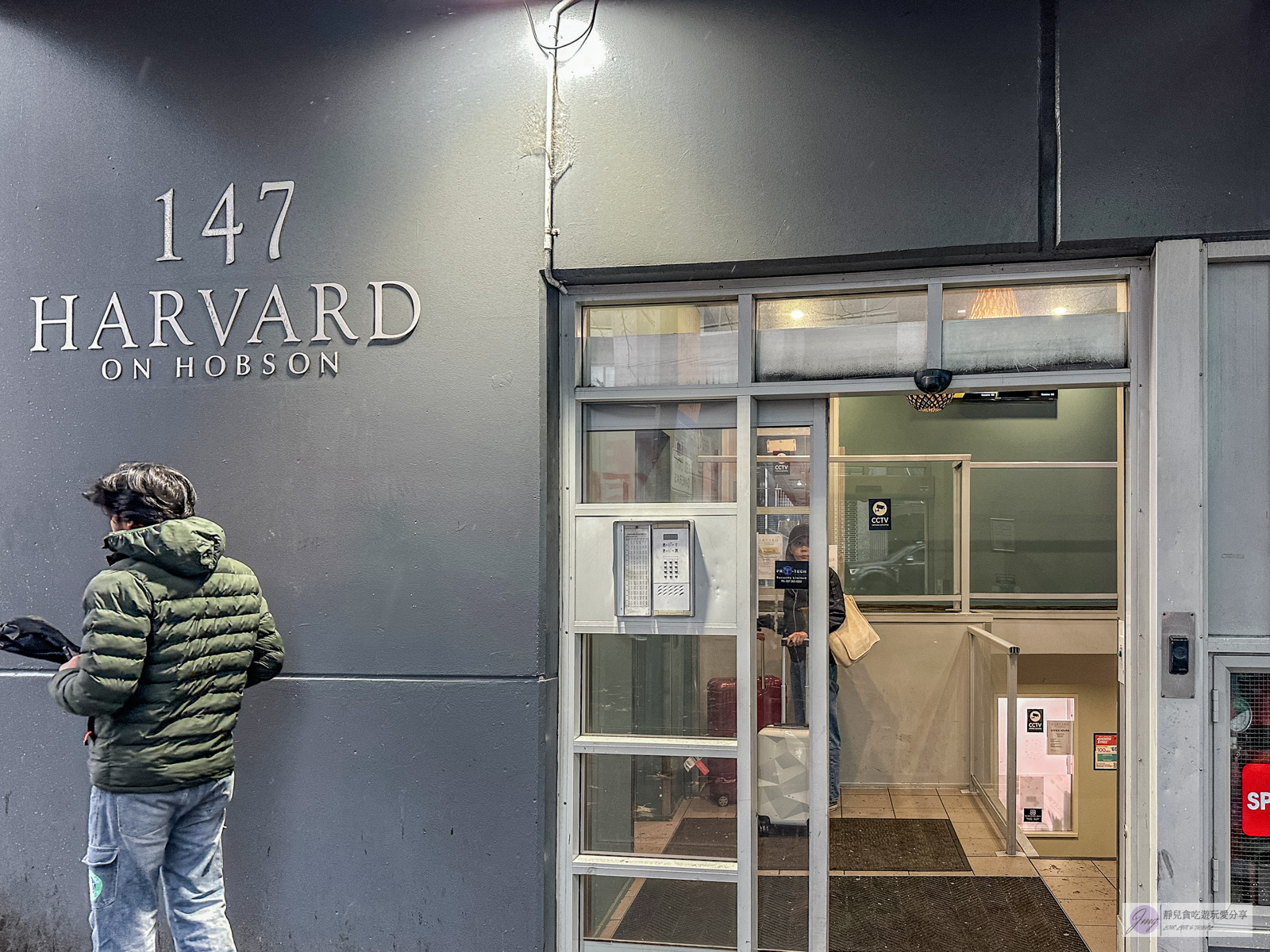 紐西蘭住宿-147 Harvard-天空塔景第一排!奧克蘭市中心,平均一晚一人$1100,麻雀雖小五臟俱全溫馨公寓 @靜兒貪吃遊玩愛分享 紐西蘭住宿-147 Harvard-天空塔景第一排!奧克蘭市中心,平均一晚一人$1100,麻雀雖小五臟俱全溫馨公寓 @靜兒貪吃遊玩愛分享