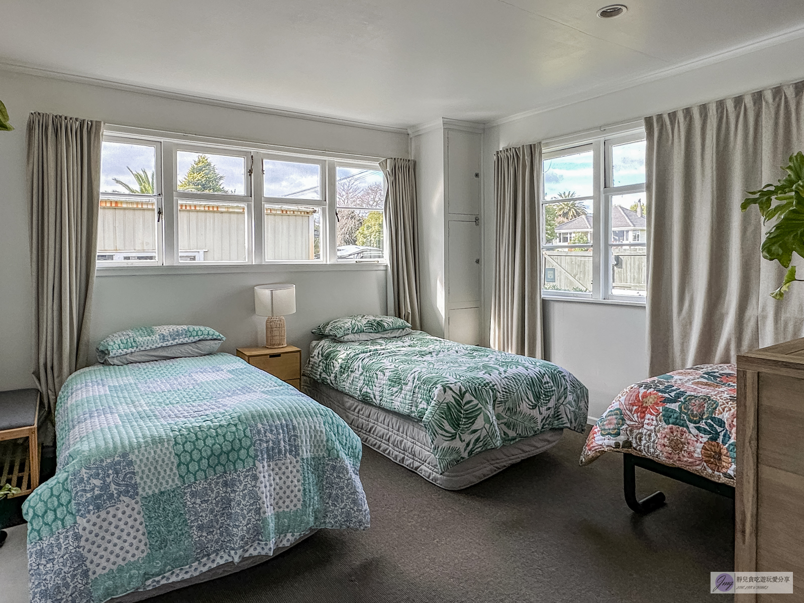 紐西蘭住宿-羅托魯瓦Rotorua-絕美歐式鄉村villa,平均一人一晚$1100,獨立大後院、開放式廚房、三間臥房的包棟民宿 @靜兒貪吃遊玩愛分享 紐西蘭住宿-羅托魯瓦Rotorua-絕美歐式鄉村villa,平均一人一晚$1100,獨立大後院、開放式廚房、三間臥房的包棟民宿 @靜兒貪吃遊玩愛分享