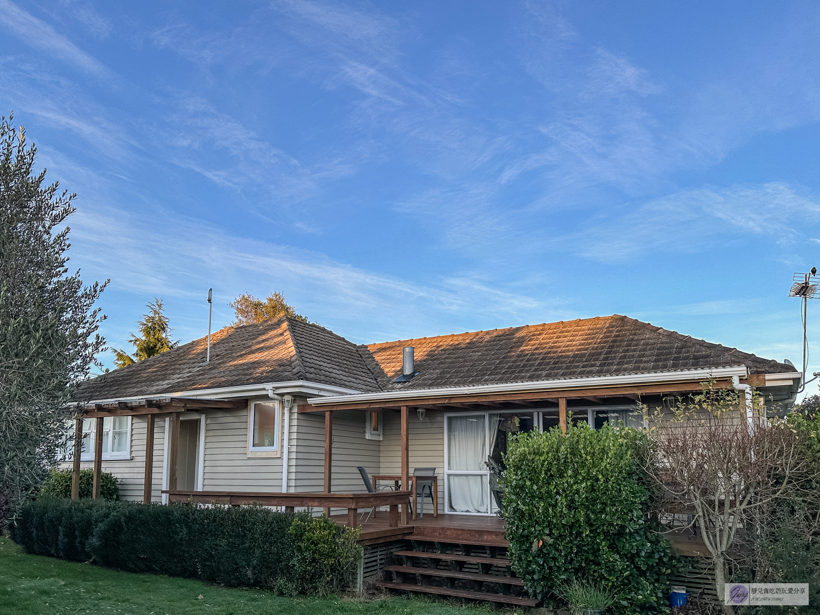 紐西蘭住宿-羅托魯瓦Rotorua-絕美歐式鄉村villa,平均一人一晚$1100,獨立大後院、開放式廚房、三間臥房的包棟民宿 @靜兒貪吃遊玩愛分享 紐西蘭住宿-羅托魯瓦Rotorua-絕美歐式鄉村villa,平均一人一晚$1100,獨立大後院、開放式廚房、三間臥房的包棟民宿 @靜兒貪吃遊玩愛分享