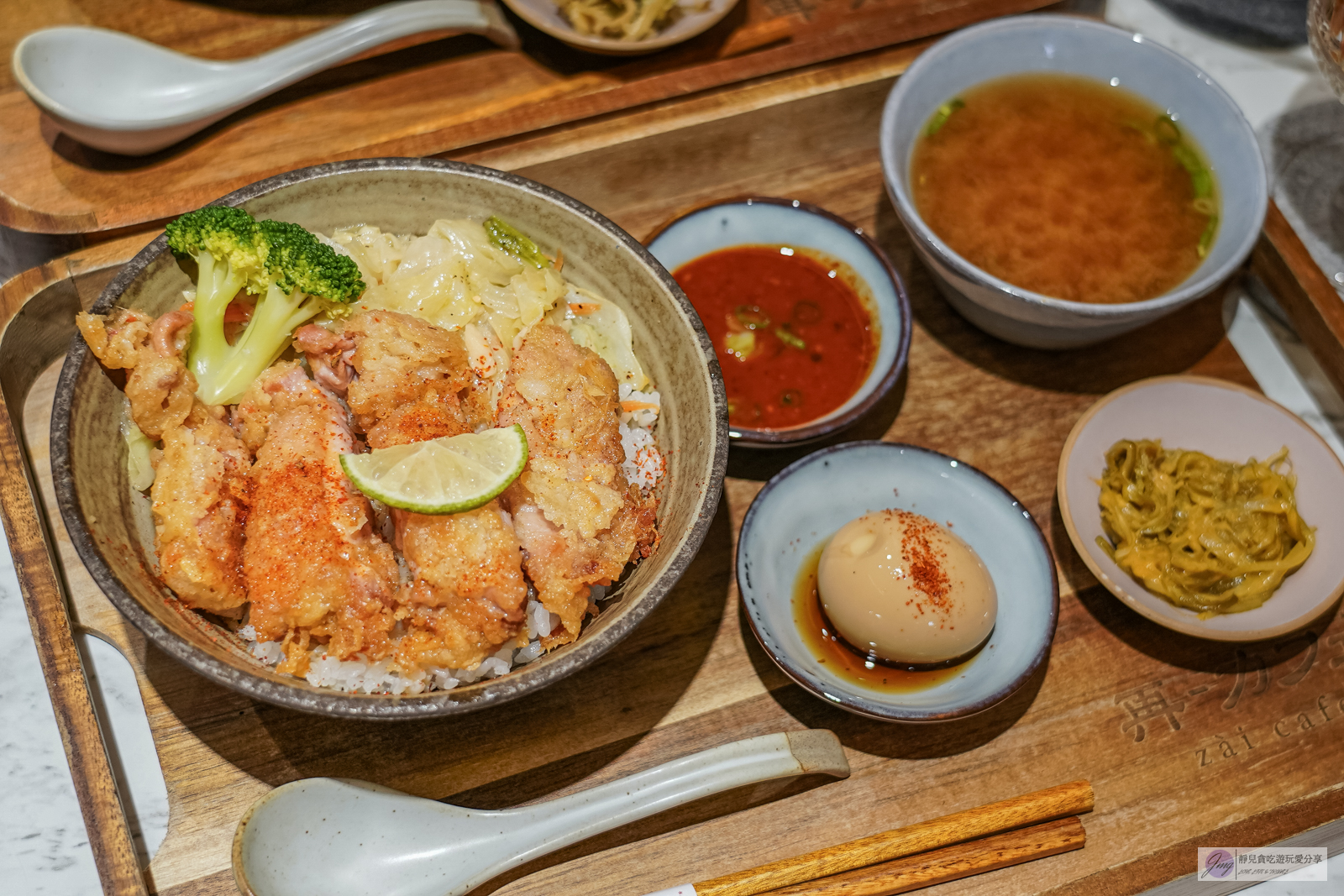 再咖啡z&agrave;i cafe-隱藏在咖啡廳裡的牛肉麵！滑嫩布丁、奶油啤酒拿鐵超特別/斗六店 @靜兒貪吃遊玩愛分享