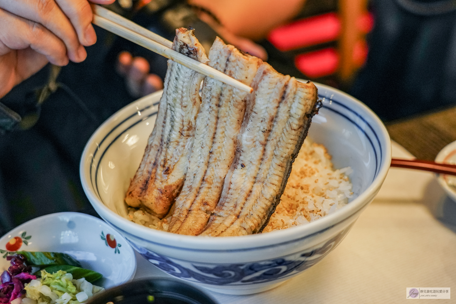 伊豆榮 本店-傳承到第九代百年老店！在地人氣排隊店，古法工匠燒烤及秘制醬汁的鰻魚專賣店/鄰近京成電鐵上野駅 @靜兒貪吃遊玩愛分享
