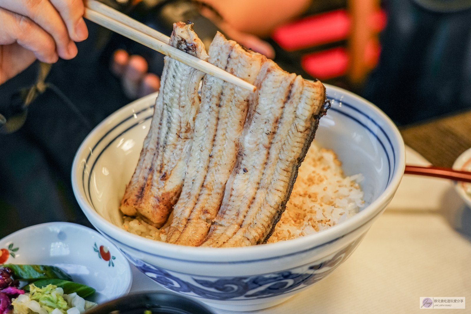 伊豆榮 本店-傳承到第九代百年老店！在地人氣排隊店，古法工匠燒烤及秘制醬汁的鰻魚專賣店/鄰近京成電鐵上野駅 @靜兒貪吃遊玩愛分享