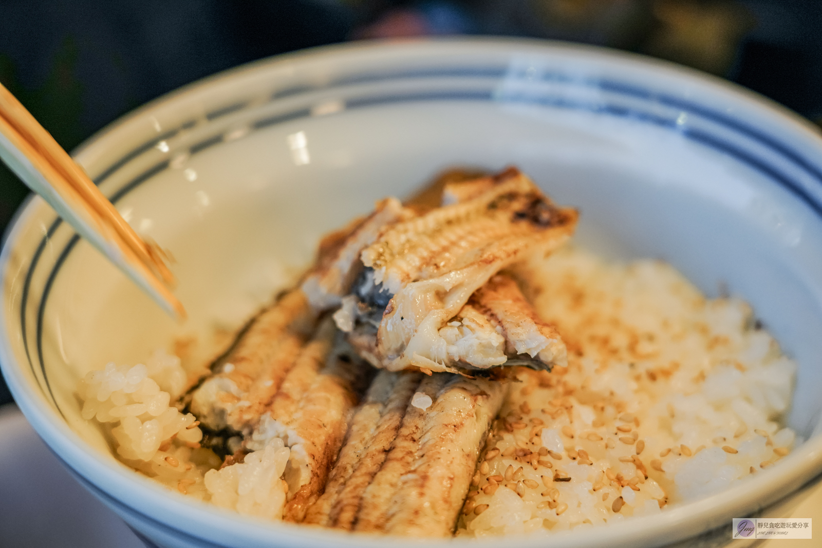 伊豆榮 本店-傳承到第九代百年老店！在地人氣排隊店，古法工匠燒烤及秘制醬汁的鰻魚專賣店/鄰近京成電鐵上野駅 @靜兒貪吃遊玩愛分享