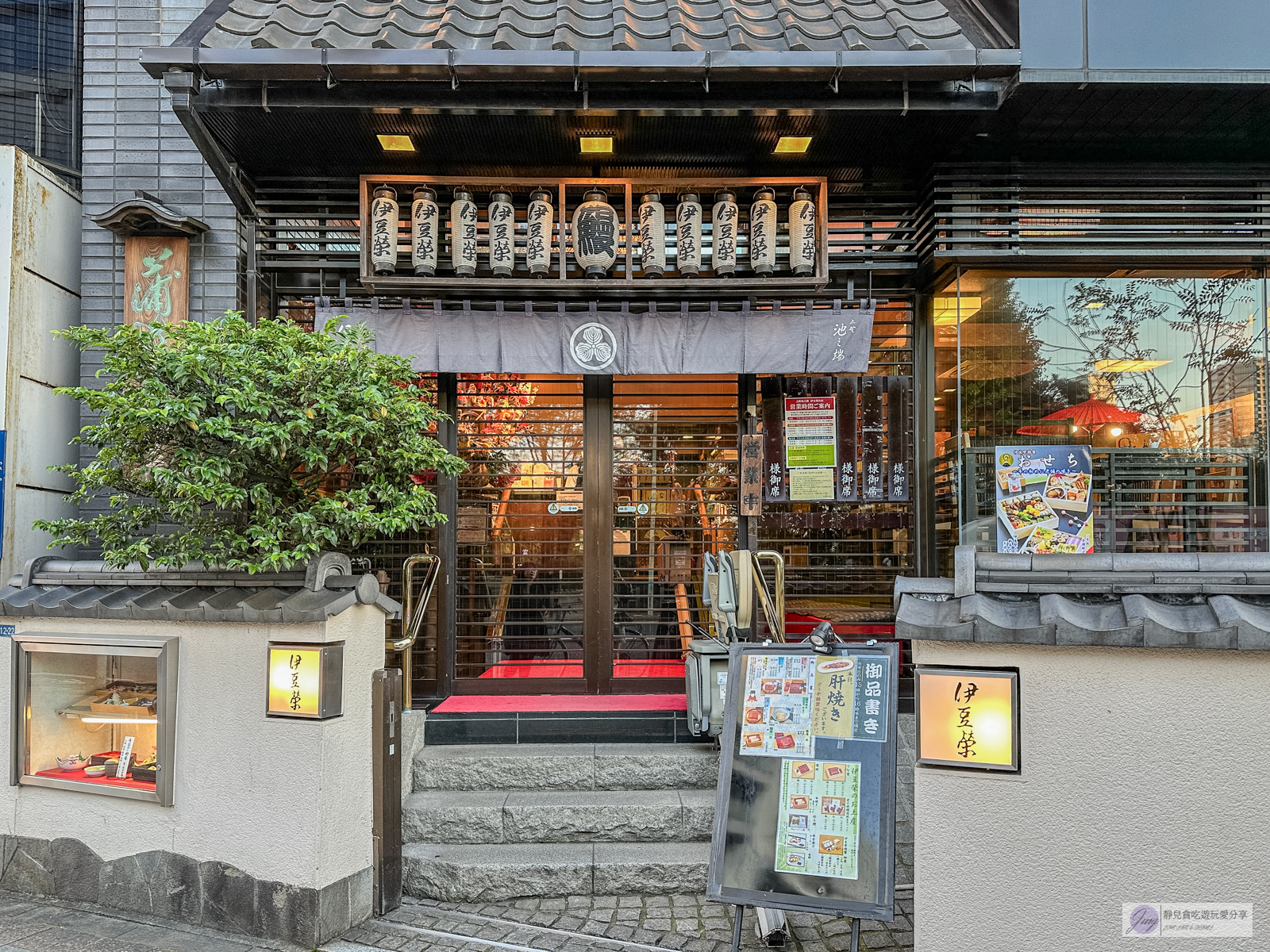 伊豆榮 本店-傳承到第九代百年老店！在地人氣排隊店，古法工匠燒烤及秘制醬汁的鰻魚專賣店/鄰近京成電鐵上野駅 @靜兒貪吃遊玩愛分享
