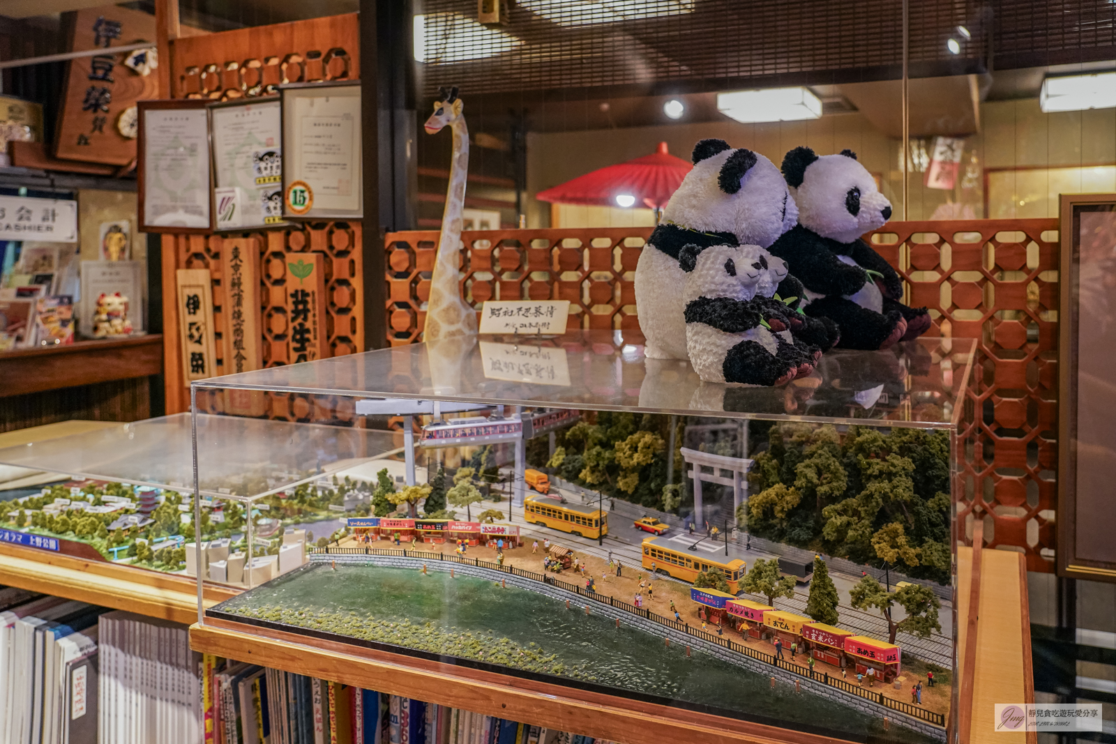 伊豆榮 本店-傳承到第九代百年老店！在地人氣排隊店，古法工匠燒烤及秘制醬汁的鰻魚專賣店/鄰近京成電鐵上野駅 @靜兒貪吃遊玩愛分享