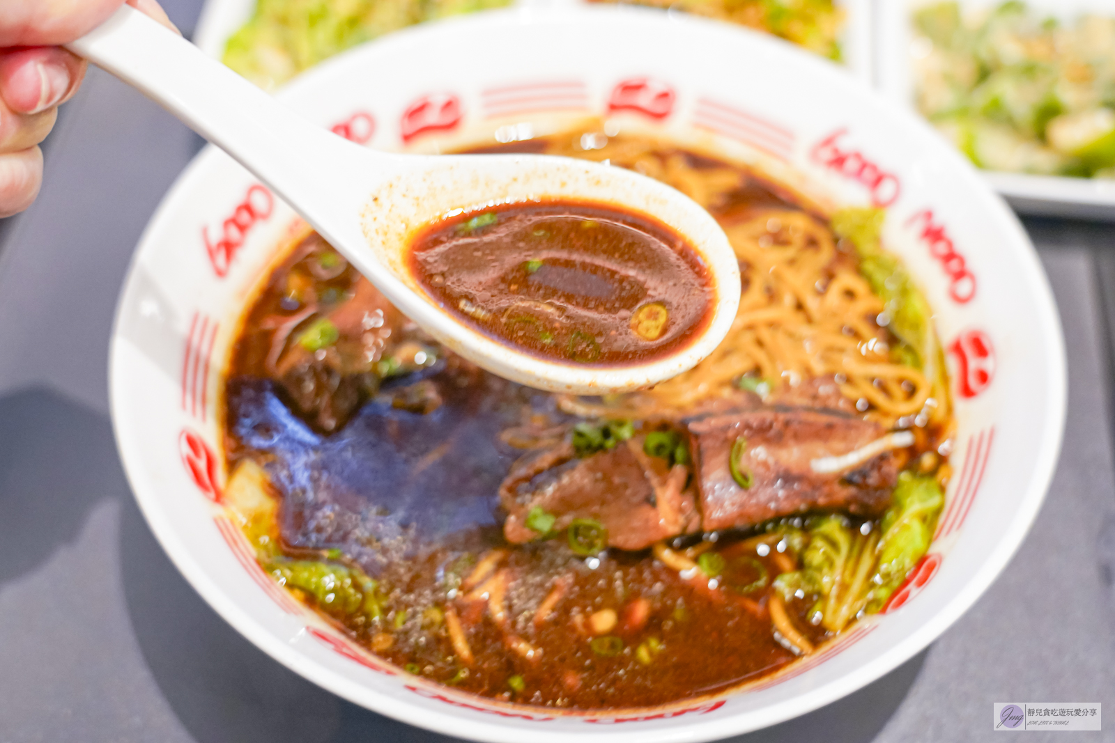 牛麵-DIY客製化牛肉麵!超推濃郁麻奶湯頭,湯濃肉大塊,平日中午人潮也不少/鄰近羅東車站 @靜兒貪吃遊玩愛分享 牛麵-DIY客製化牛肉麵!超推濃郁麻奶湯頭,湯濃肉大塊,平日中午人潮也不少/鄰近羅東車站 @靜兒貪吃遊玩愛分享