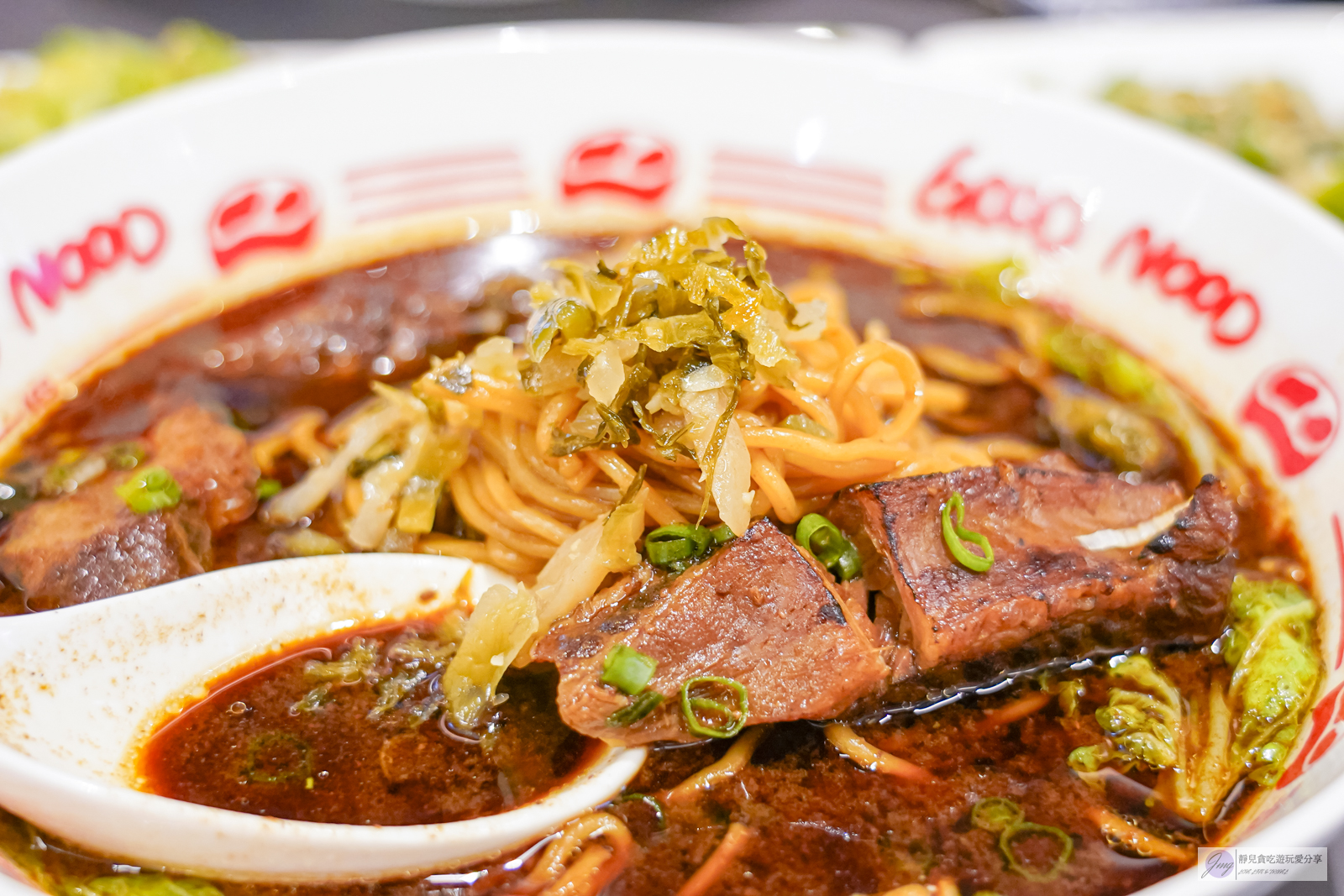 牛麵-DIY客製化牛肉麵!超推濃郁麻奶湯頭,湯濃肉大塊,平日中午人潮也不少/鄰近羅東車站 @靜兒貪吃遊玩愛分享 牛麵-DIY客製化牛肉麵!超推濃郁麻奶湯頭,湯濃肉大塊,平日中午人潮也不少/鄰近羅東車站 @靜兒貪吃遊玩愛分享